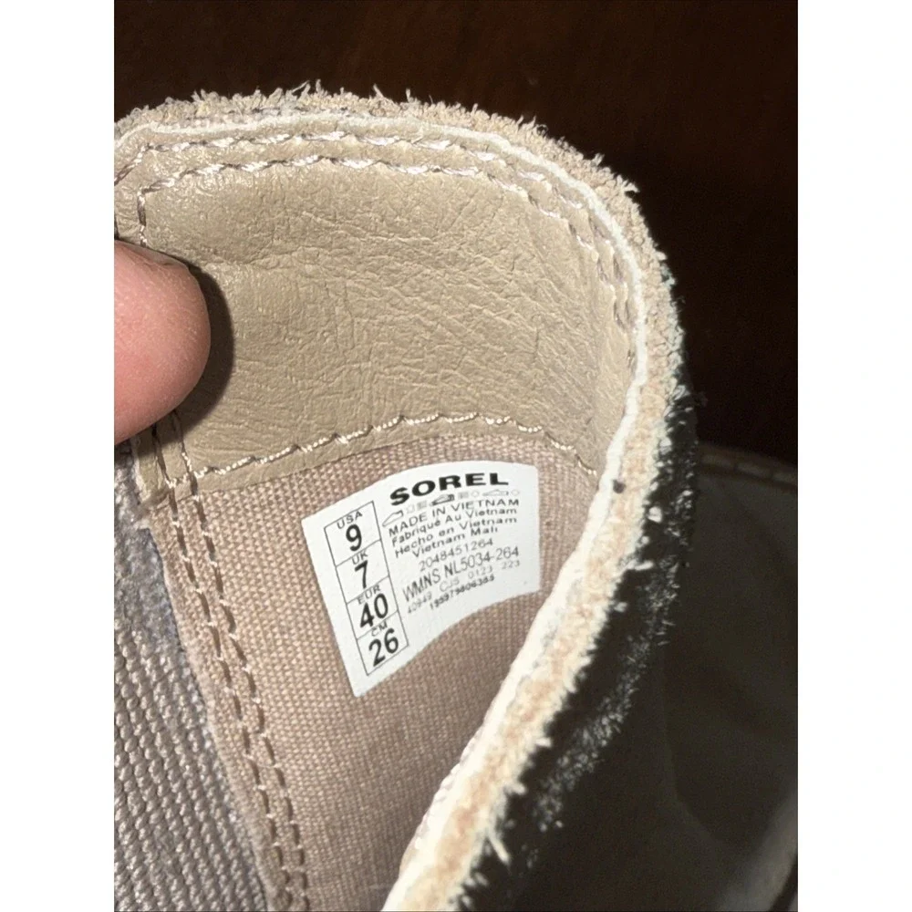 Sorel Women's Beige Round Toe Cushioned Pull On Sz 9 Super Clean!